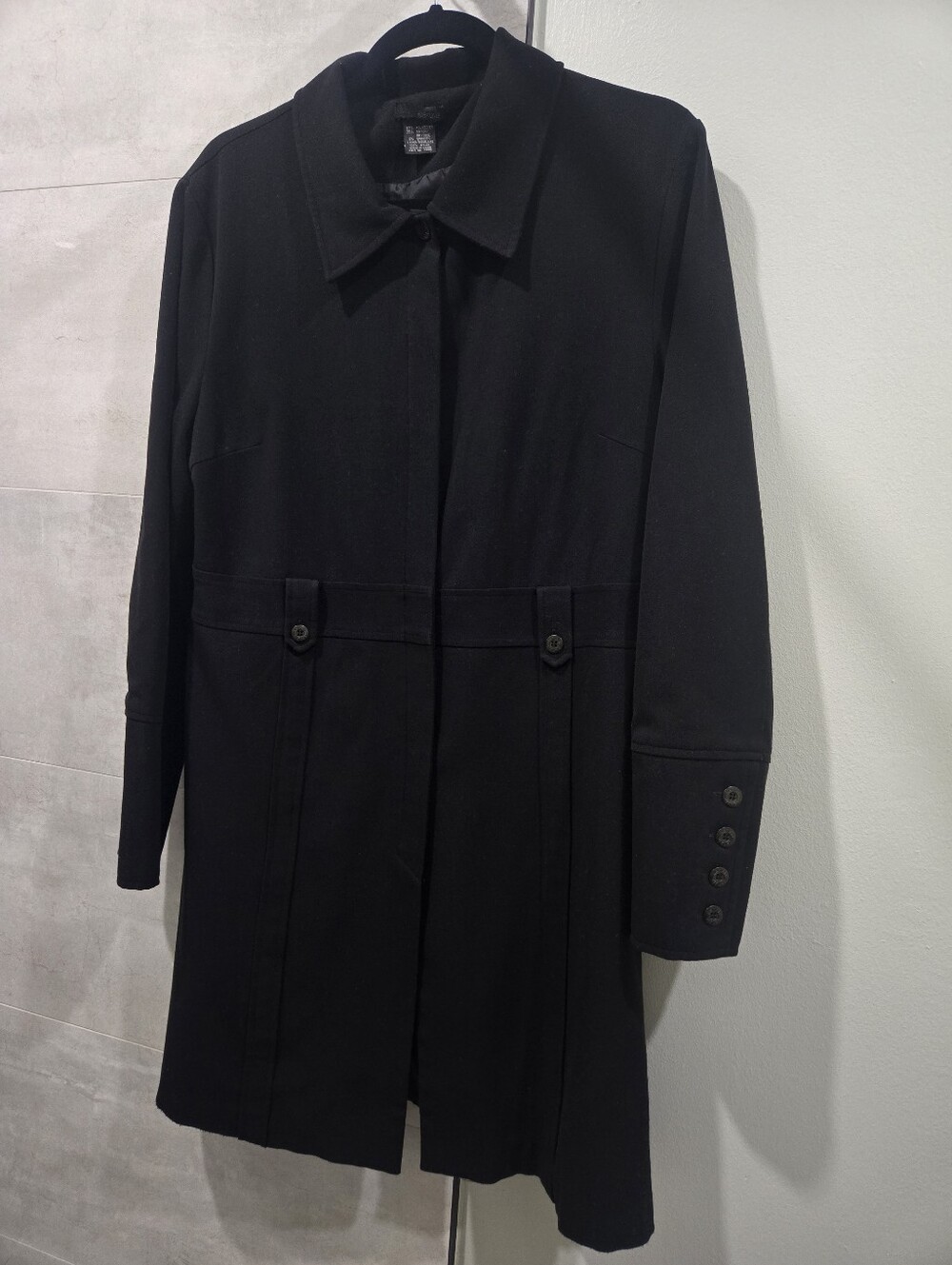 Kenzie Lightweight Tailored Black Jacket - Size L